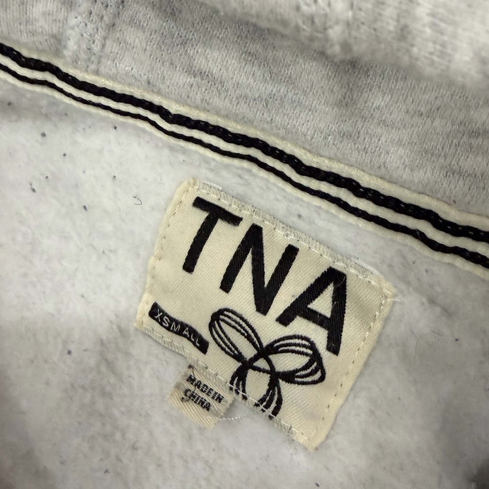 TNA aritzia Zip-Up Hoodies - Picture 5 of 7